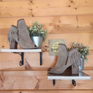 Diba 💜 Conic Suede Leather Fringe Ankle Booties Heels Peep Toe Boho Zip Sides 8